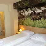 Bed & Breakfast By The Way Ljubljana