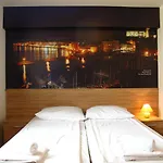 Bed & Breakfast By The Way