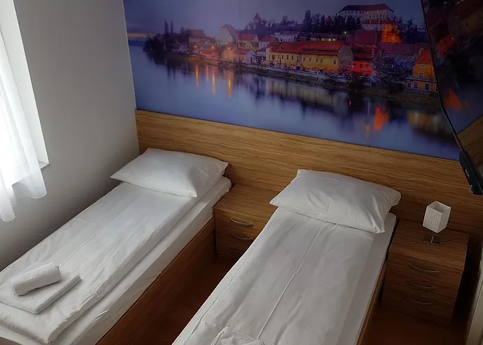 By The Way Λιουμπλιάνα