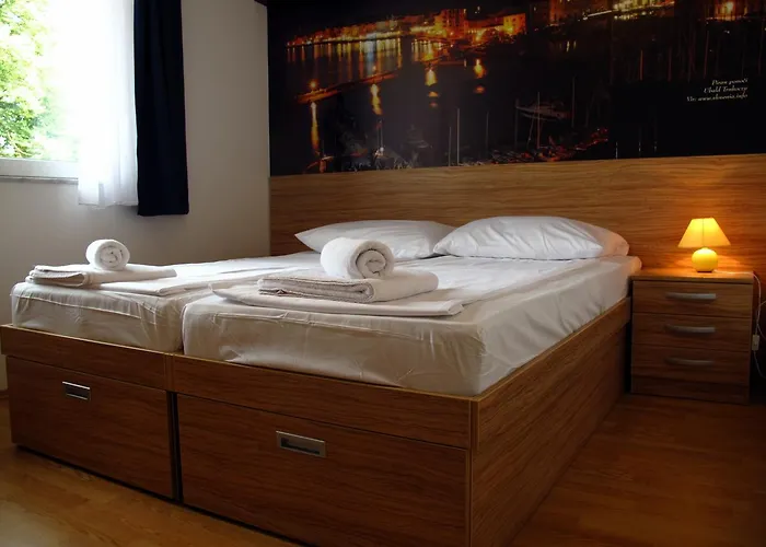 By The Way Bed and Breakfast Λιουμπλιάνα