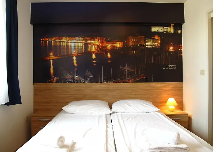 Bed and Breakfast By The Way