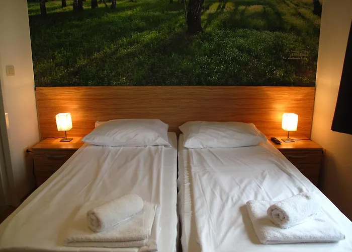 By The Way 3* Λιουμπλιάνα