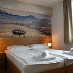 Oda ve Kahvaltı By The Way