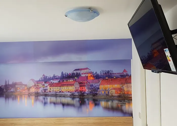 By The Way 3* ليوبليانا